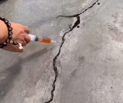 定南混凝土裂缝修补技术详解​